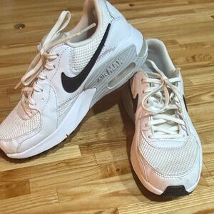 Women’s Nike White/Black/Gray Air Max Shoes